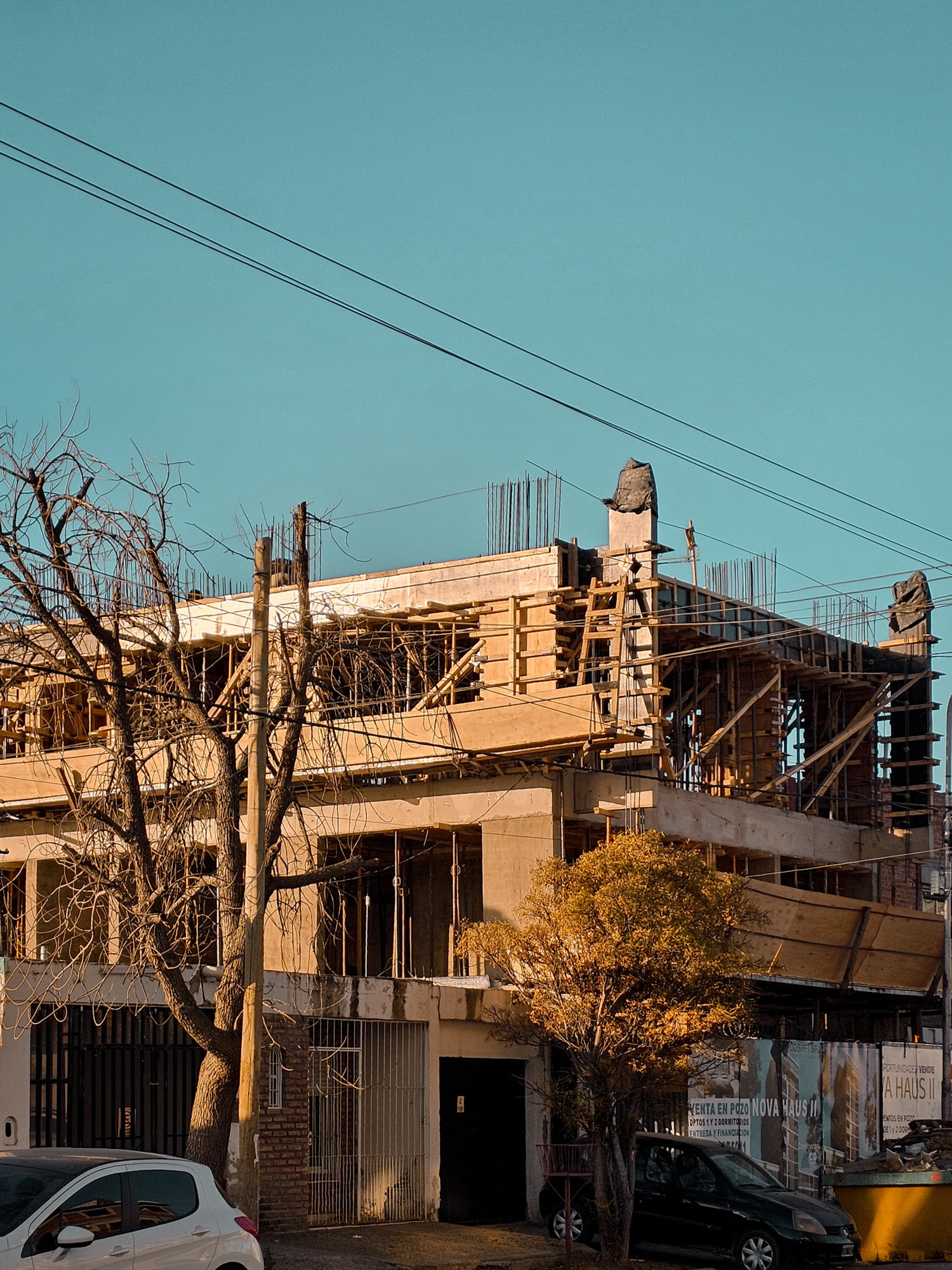 Avance de obra · Otro ángulo del edificio