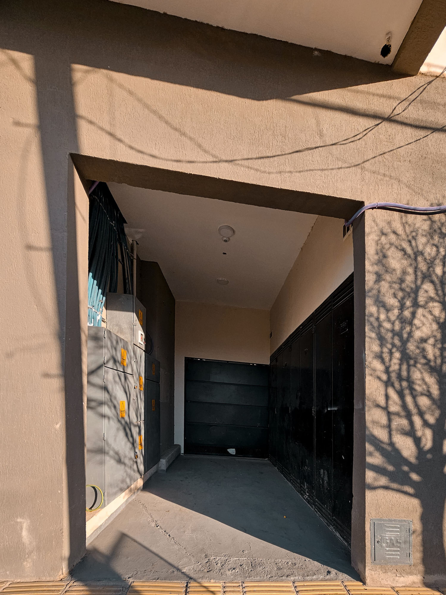 Avance de obra · Acceso al edificio